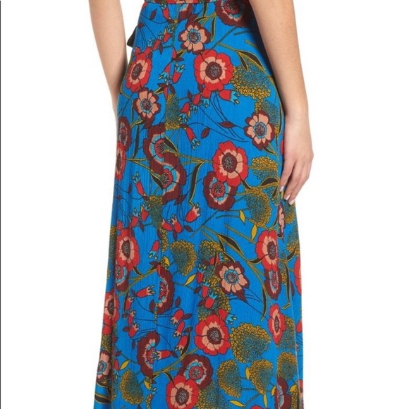 Band of Gypsies Boho Chic Heirloom Blossom Wrap size small - Picture 2 of 5